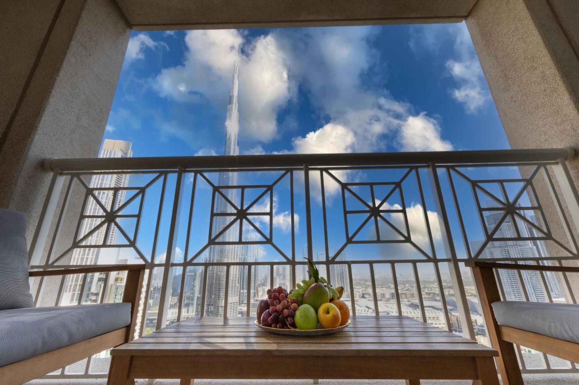 Signature Burj Khalifa View Residence Dubai Exterior foto